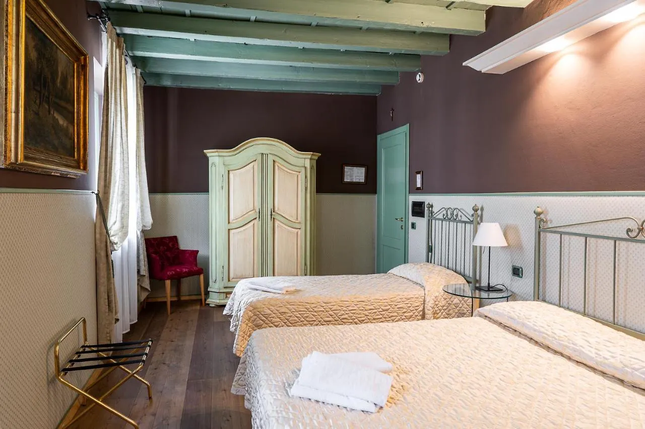 Gasthuis Residenza Villa Vecelli Cavriani Mozzecane Italië